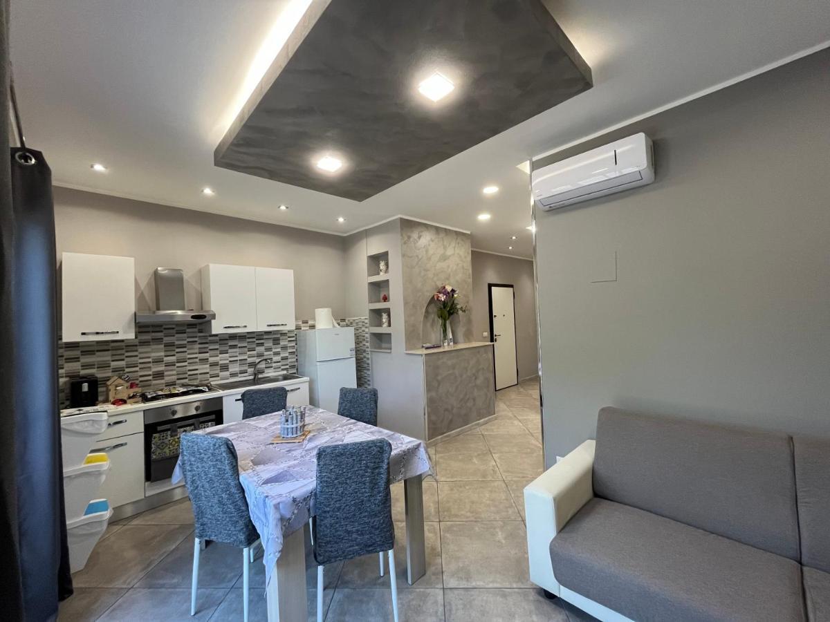 Appartamento Casa Ferdinandea Aeroporto di Catania Fontana Rossa Esterno foto